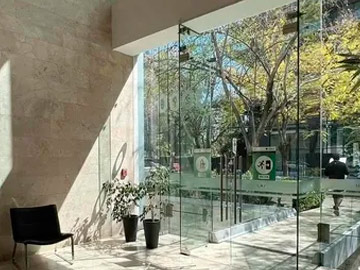 Local Comuna:Comercial Vitacura